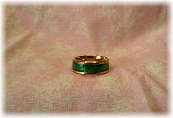 Emerald City Gold - size 8